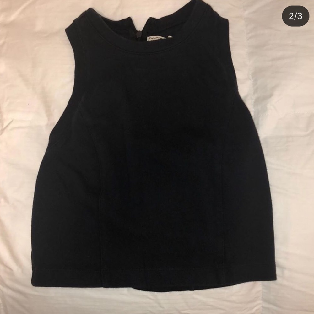 Abercrombie and Fitch navy crop top